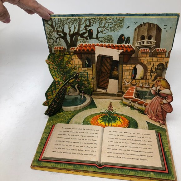 VINTAGE SLEEPING BEAUTY POP-UP BOOK Kubasta 1961 - Picture 5 of 13